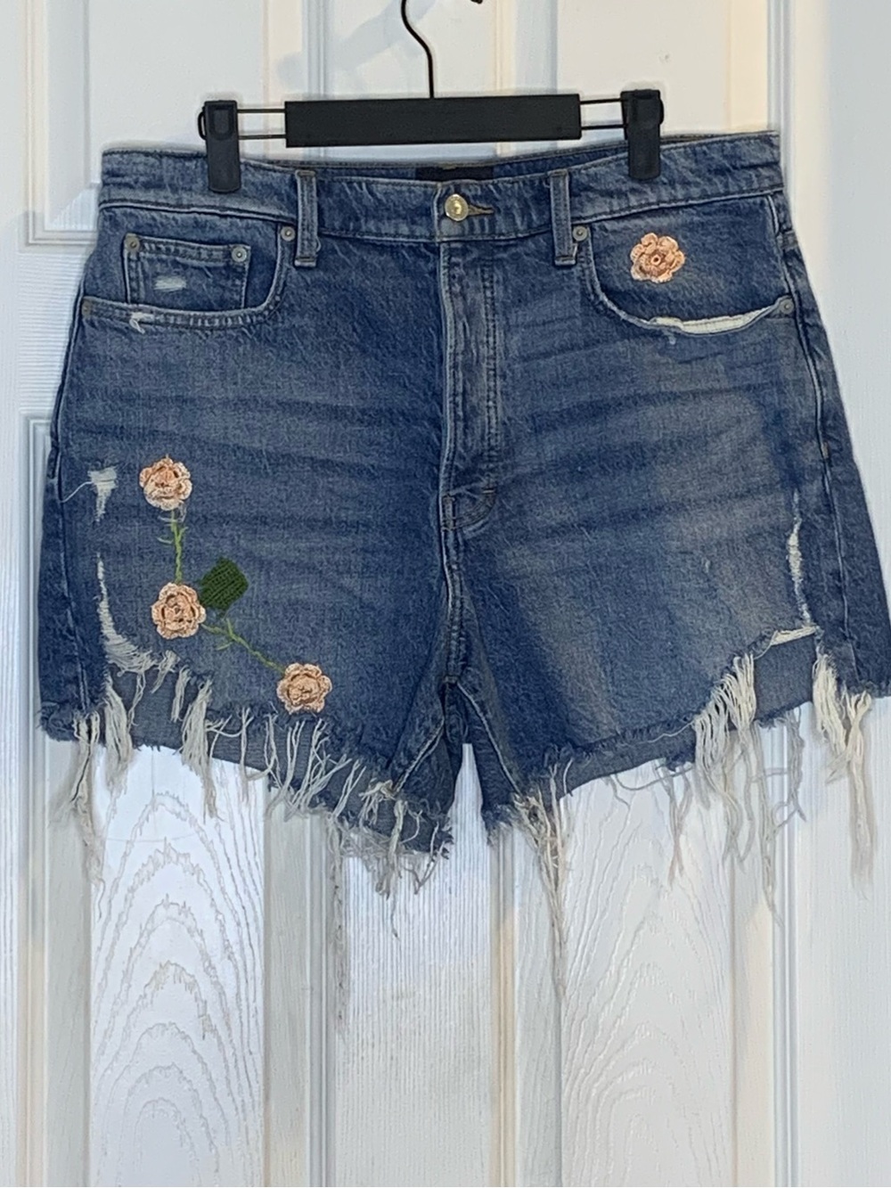 Lucky Brand 90s Midi High Rise Short Floral Embroidered Size 14/32